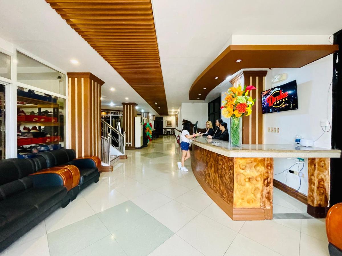 Drake Hotel Angeles City Exterior foto