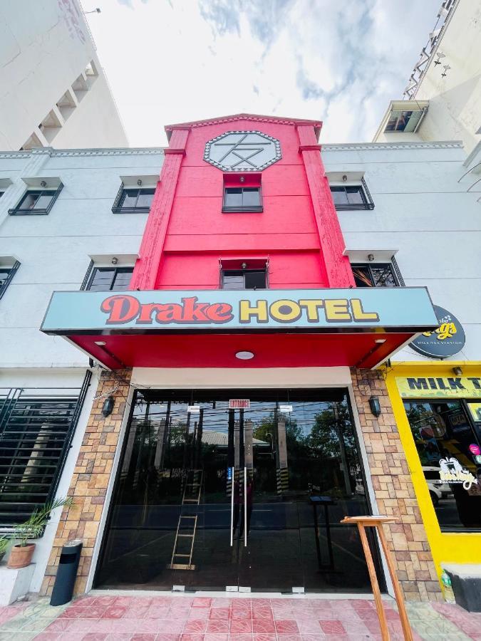 Drake Hotel Angeles City Exterior foto