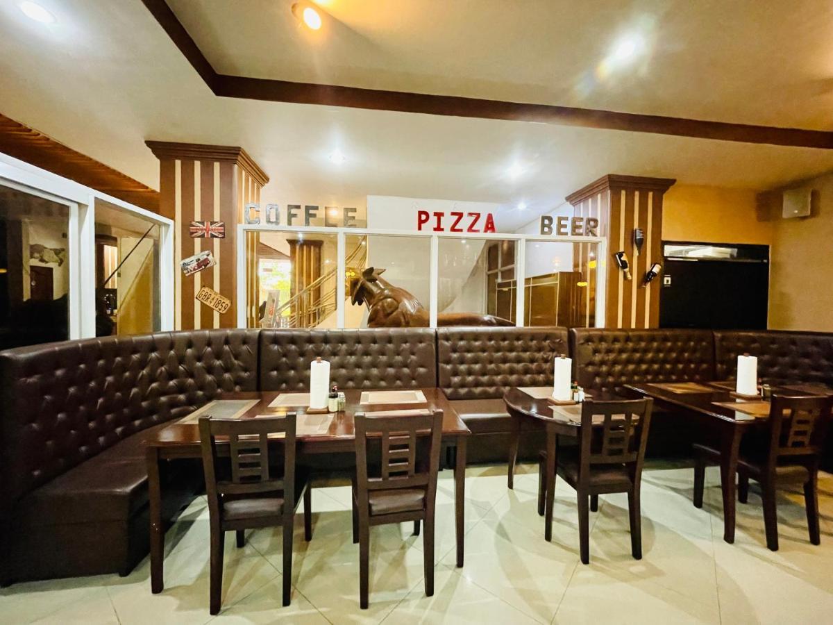 Drake Hotel Angeles City Exterior foto